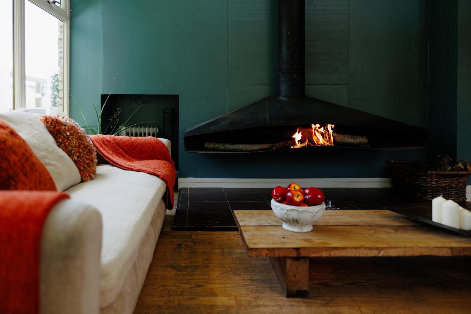 The West Barn Near Bath, Sleeps 24 And 2 Hot Tubs Villa Bristol Ngoại thất bức ảnh